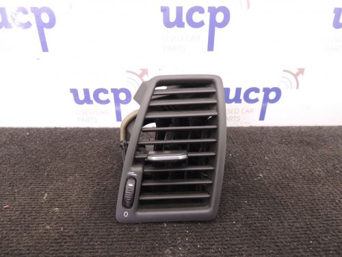 Volvo XC90 Front RIGHT Side Air Vent Trim RH 3409399