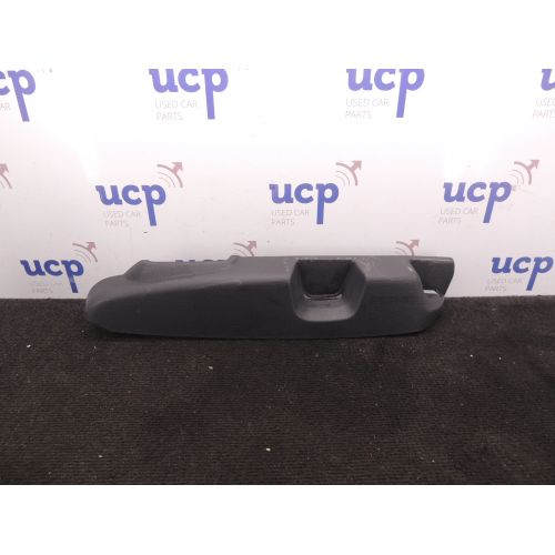 Volvo V70 Trim Panel Cover Seat Front Right 9174422