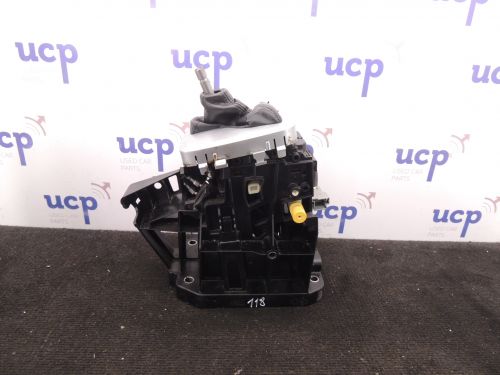 Volvo XC90 AUTOMATIC GEAR SELECTOR P30759296